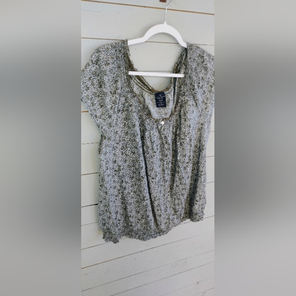Faded Glory Women's Floral Blouse - Gray